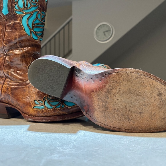 Ariat Turquoise Rose Inlay Cowboy Boots – Women’s 8 - Picture 4 of 5